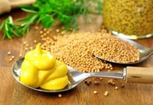 оттереть пятно от ручки с помощью горчицы