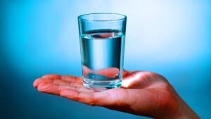 вода со спиртом для растягивания пальто
