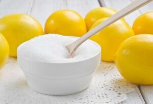 Оттереть ручку с кожзама лимонной кислотой