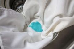 Как убрать слайм с одежды