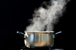 Кубрать слайм с одежды кипятком